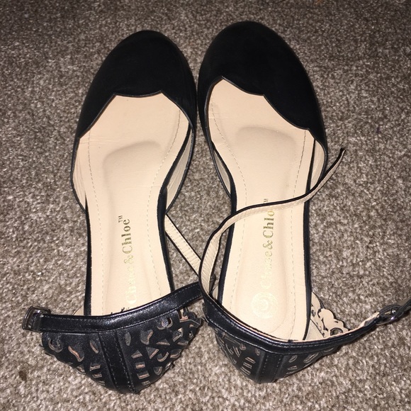 Black flats - Picture 1 of 2